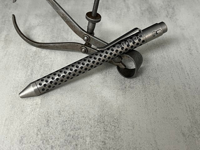 TiButton® Titanium Single Lock